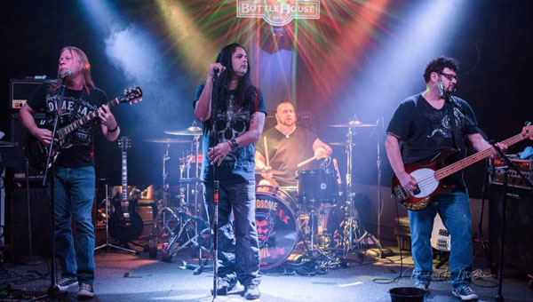 Julian Simonelli - Bassist
