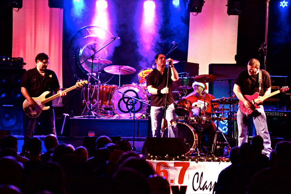 Julian Simonelli - Bassist