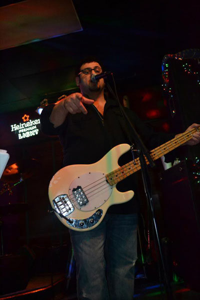 Julian Simonelli - Bassist