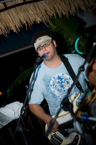 Julian Simonelli - Bassist