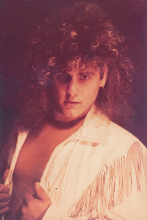 Julian Simonelli - Bassist