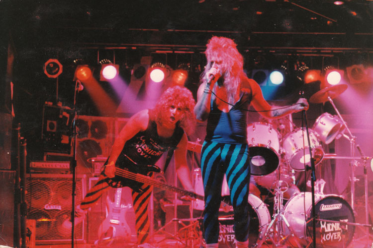 Julian Simonelli - Bassist