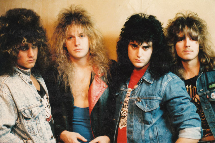 Julian Simonelli - Bassist