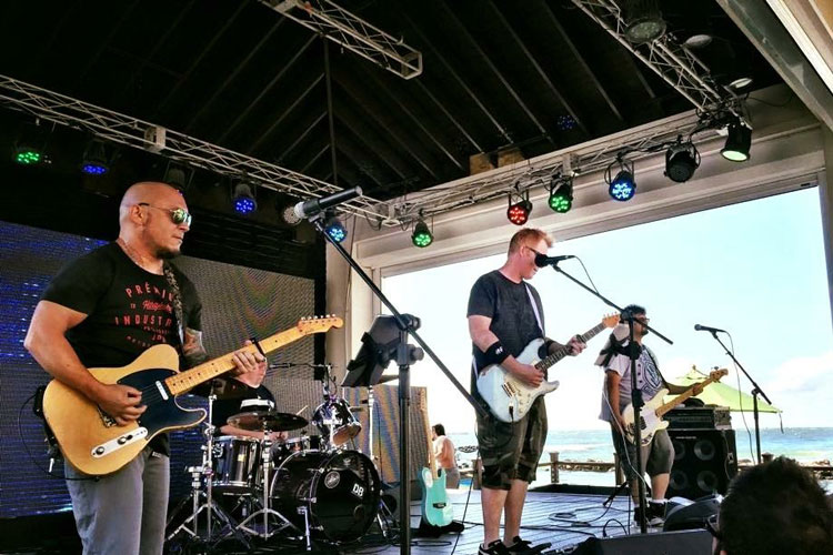 Julian Simonelli - Bassist