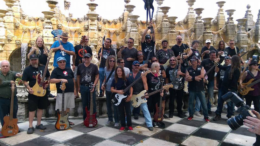 Julian Simonelli - Bassist